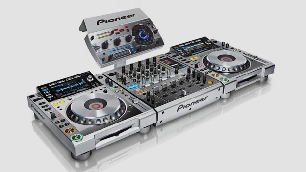 pioneer_2000